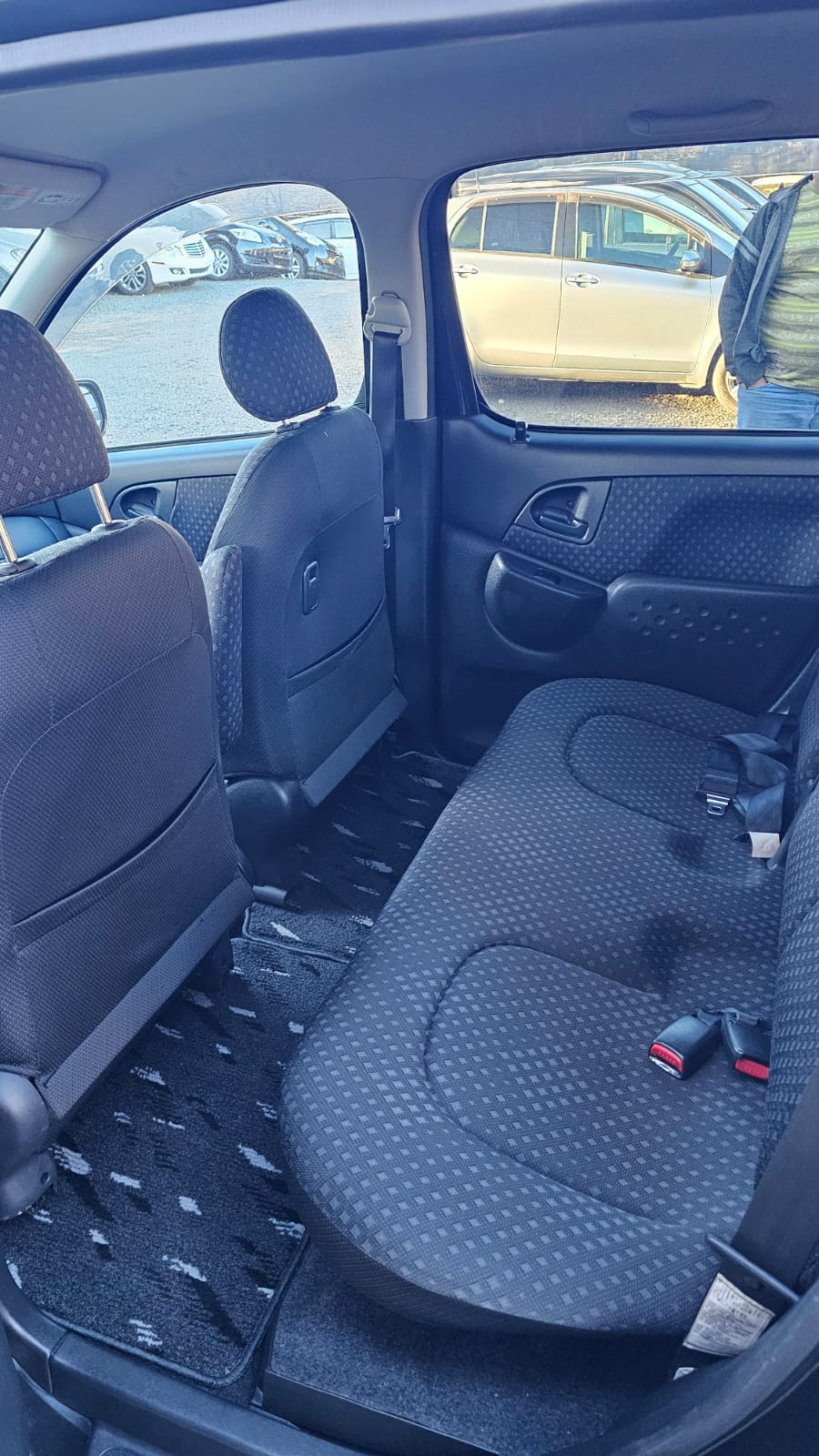 TOYOTA FUNCARGO 2003 AUTOMÁTICOC RECIÉN IMPORTADO MOTOR 1300 NAFTERO