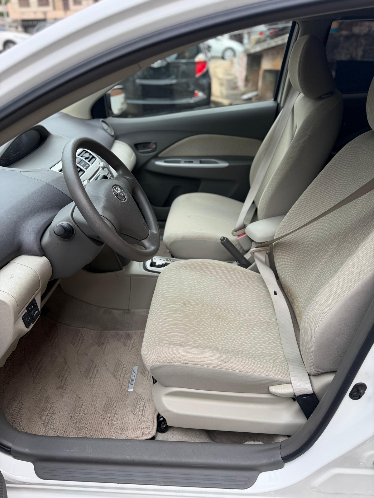 TOYOTA BELTA 2009 AUTOMÁTICO MOTOR 1300 NAFTERO