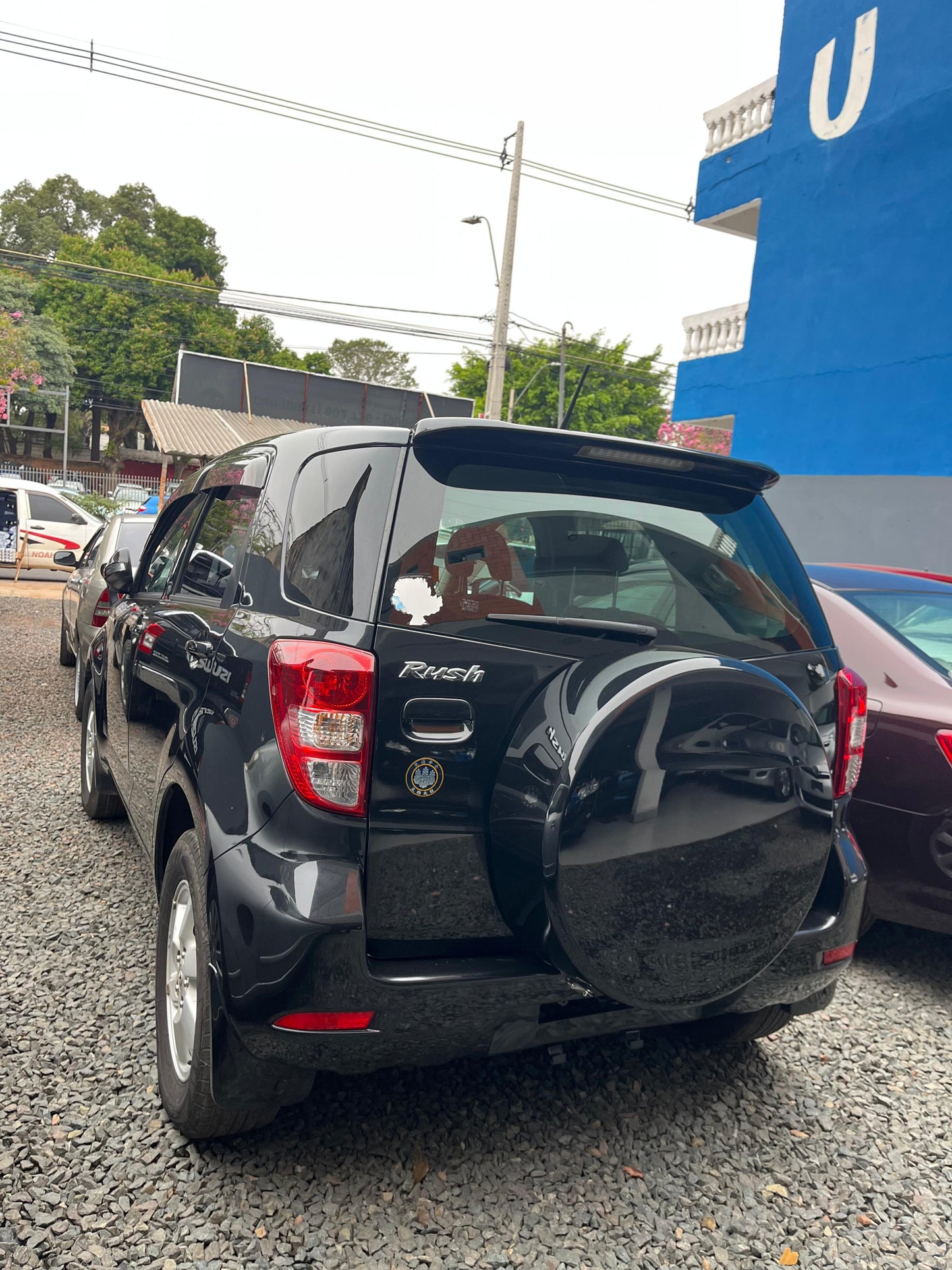 TOYOTA RUSH 2006 RECIÉN IMPORTADO COLOR NEGRO AUTOMÁTICO MOTOR 1500 NAFTERO