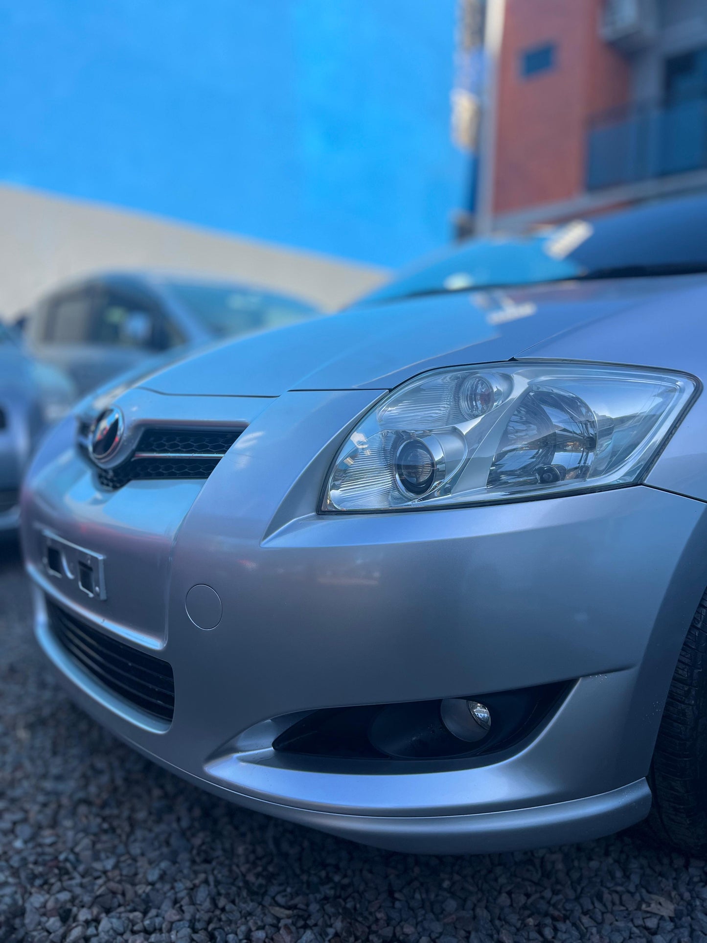TOYORA AURIS 2008 RECIÉN IMPORTADO COLOR GRIS MOTOR 1500 NAFTERO