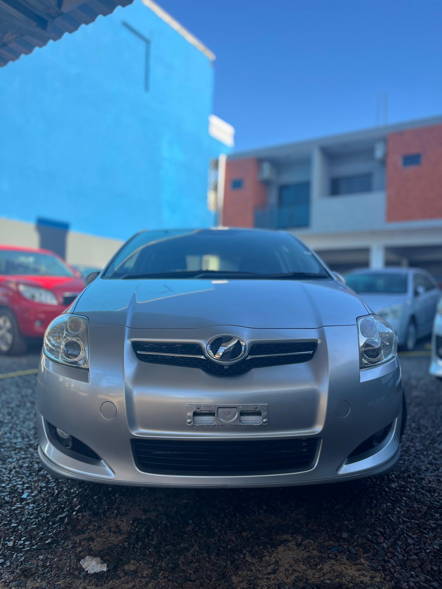 TOYORA AURIS 2008 RECIÉN IMPORTADO COLOR GRIS MOTOR 1500 NAFTERO