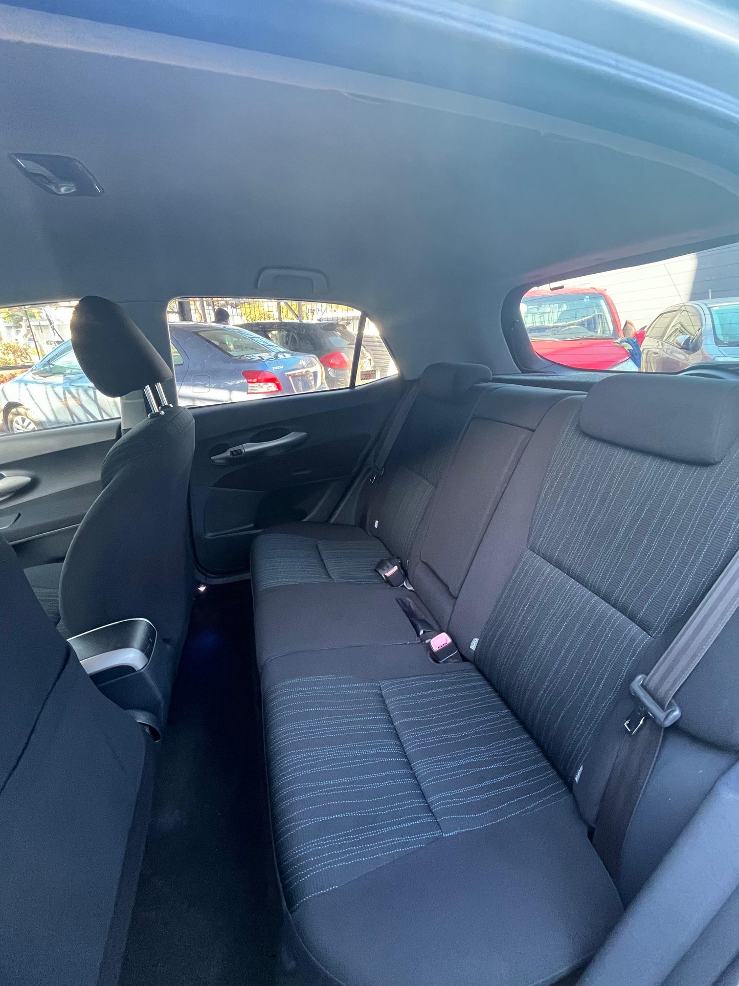 TOYORA AURIS 2008 RECIÉN IMPORTADO COLOR GRIS MOTOR 1500 NAFTERO