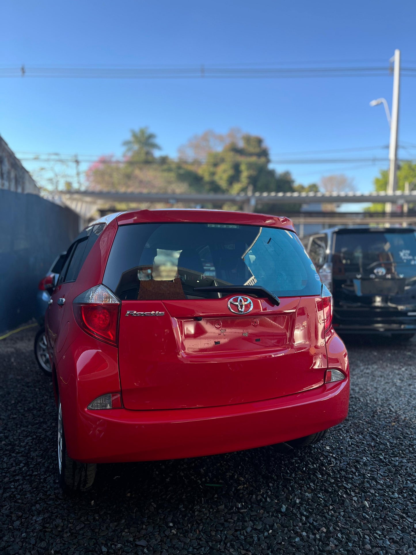 TOYOTA RACTIS 2011 RECIÉN IMPORTADO AUTOMÁTICO MOTOR 1500 NAFTERO