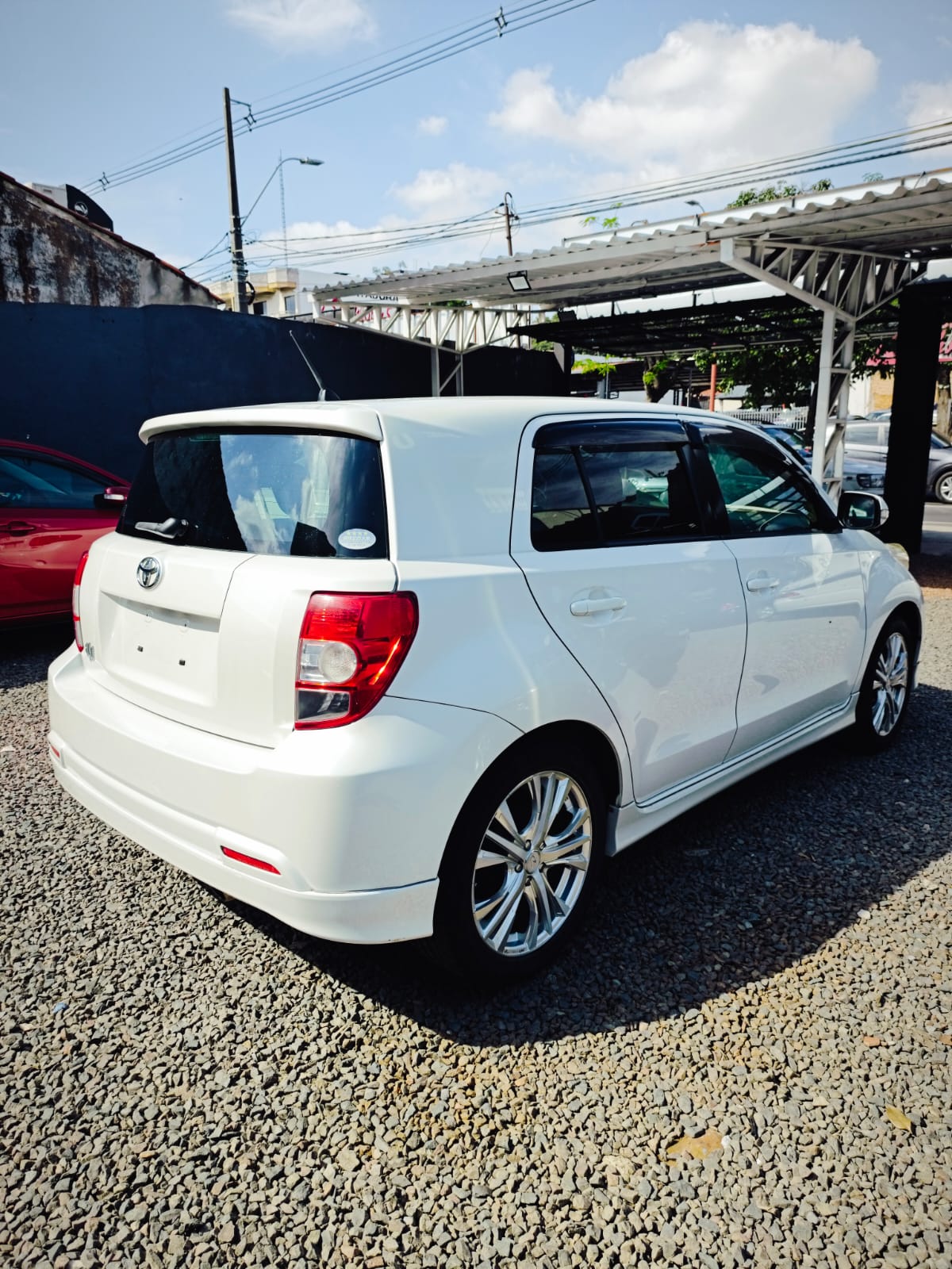 TOYOTA NEW IST 2007 RECIÉN IMPORTADO AUTOMÁTICO MOTOR 1500 NAFTERO