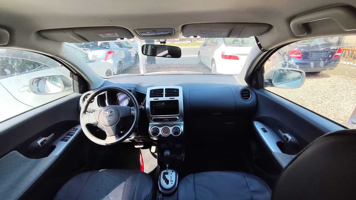TOYOTA NEW IST 2007 RECIÉN IMPORTADO AUTOMÁTICO MOTOR 1500 NAFTERO