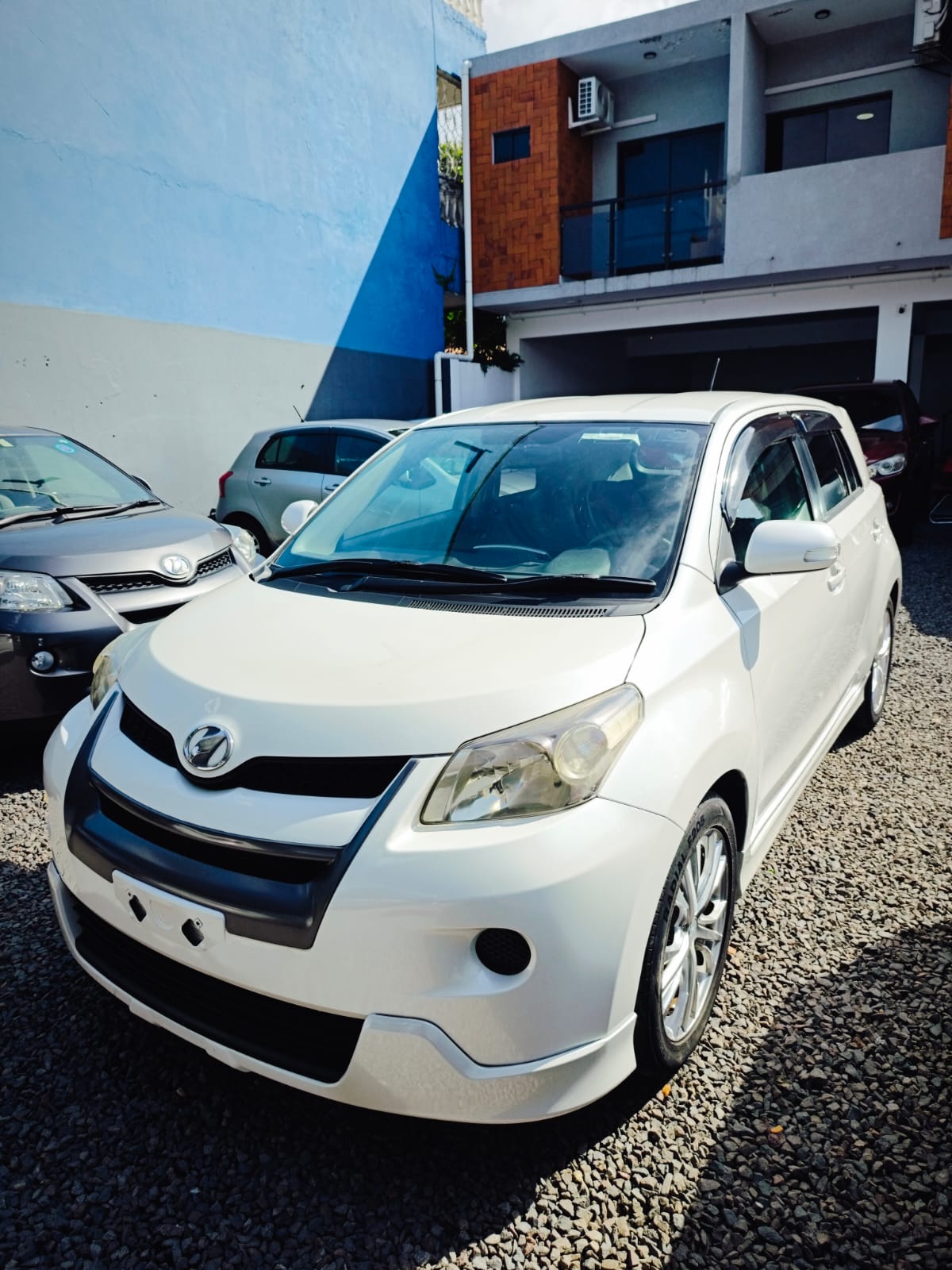 TOYOTA NEW IST 2007 RECIÉN IMPORTADO AUTOMÁTICO MOTOR 1500 NAFTERO