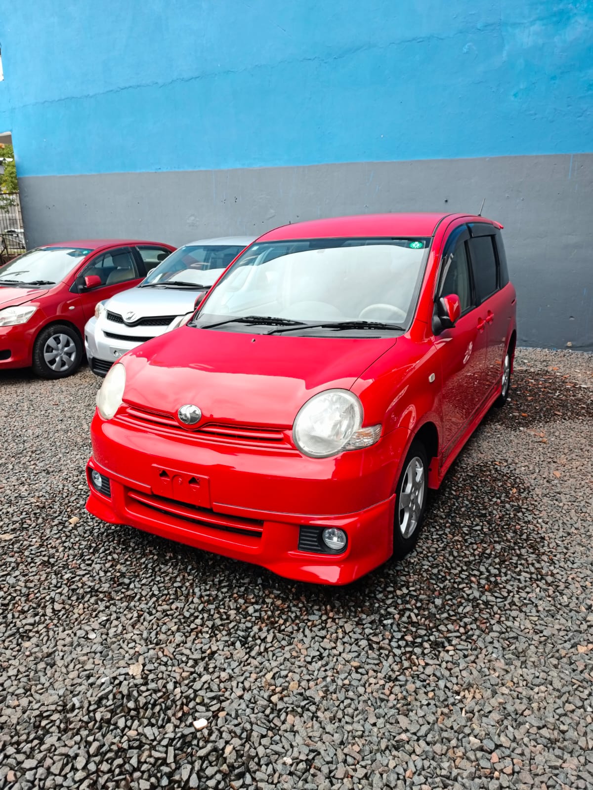 TOYOTA SIENTA 2004 RECIÉN IMPORTADO AUTOMÁTICO MOTOR 1500 NAFTERO