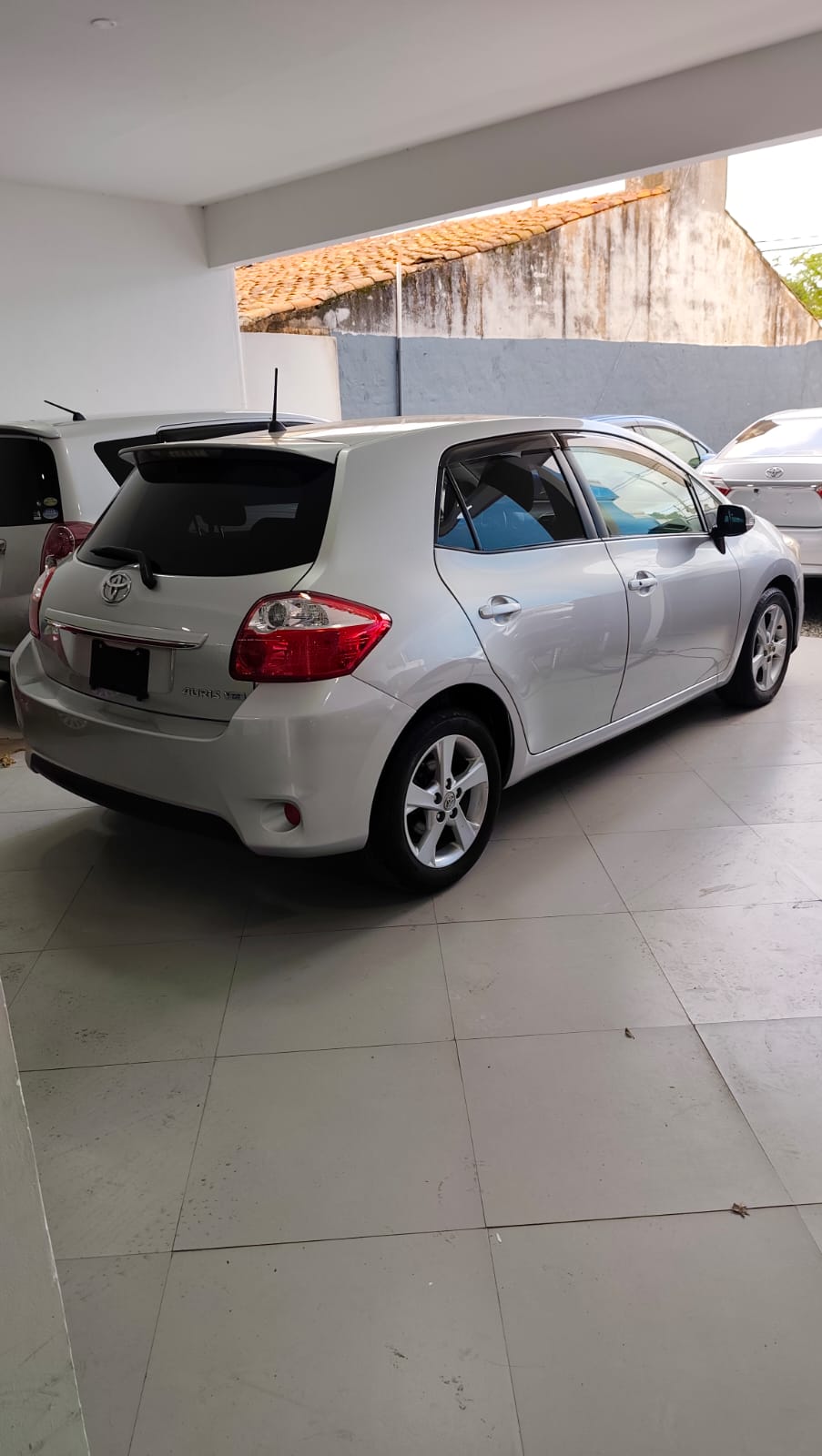 TOYOTA AURIS 2010 RECIÉN IMPORTADO AUTOMÁTICO MOTOR 1500 NAFTERO