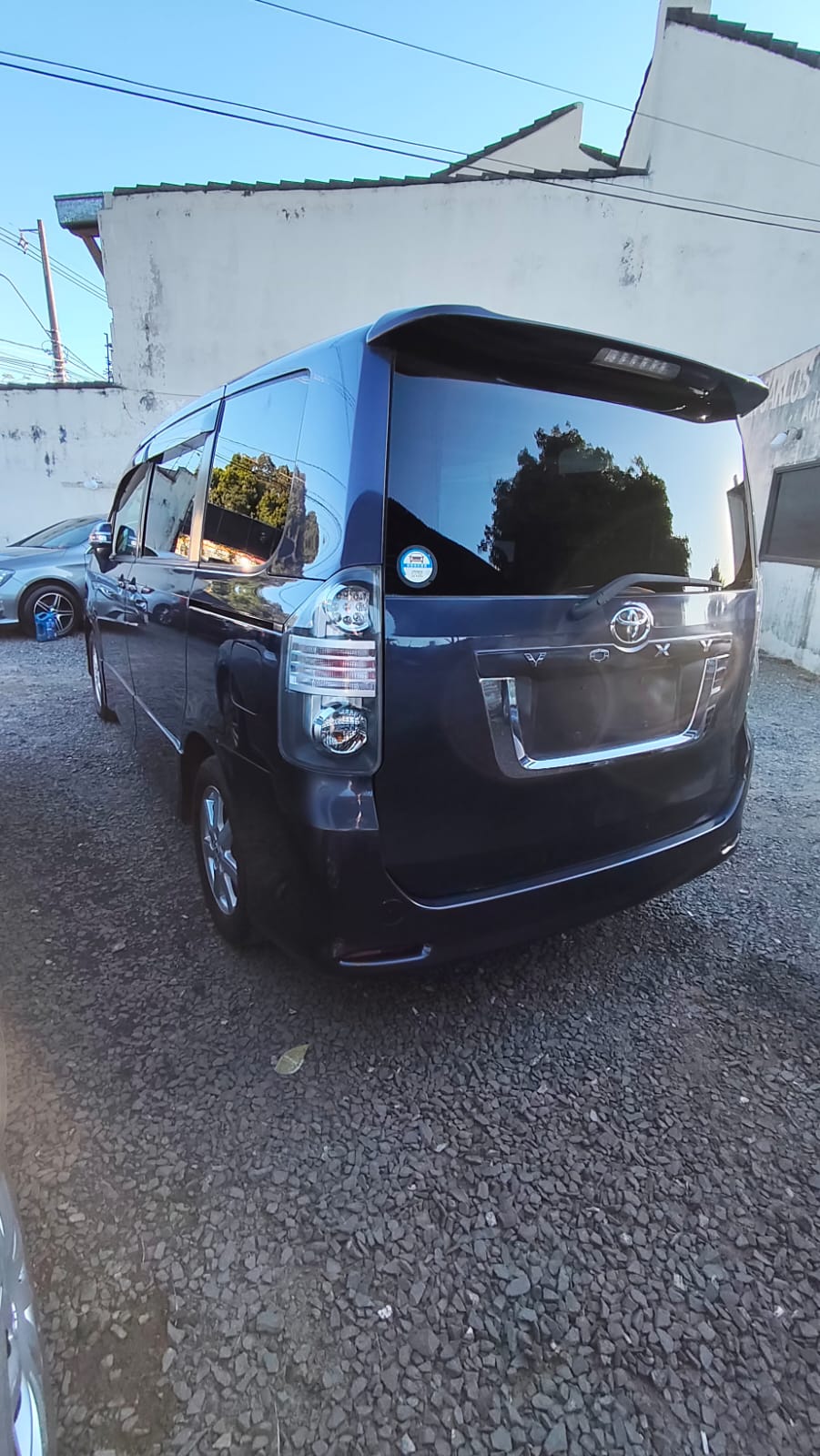 TOYOTA VOXY 2008 RECIÉN IMPORTADO AUTOMÁTICO MOTOR 2000 NAFTERO