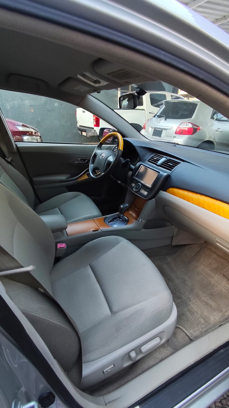 TOYOTA PREMIO 2008 RECIÉN IMPORTADO AUTOMÁTICO MOTOR 1500 NAFTERO