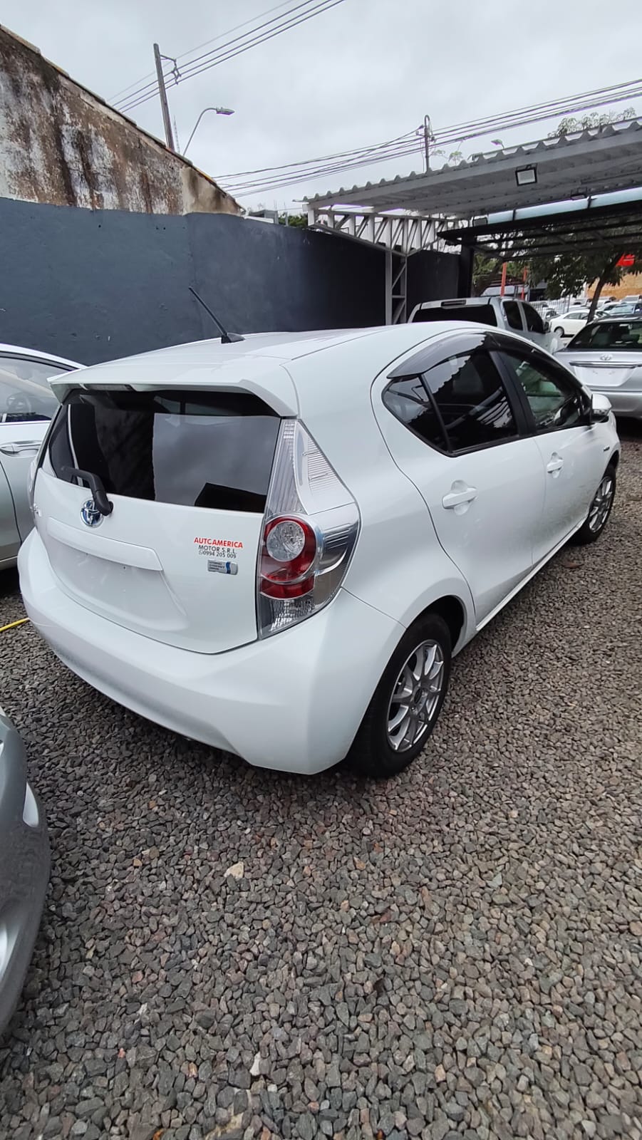 TOYOTA AQUA 2012 AUTOMÁTICO RECIÉN IMPORTADO MOTOR 1500 HÍBRIDO