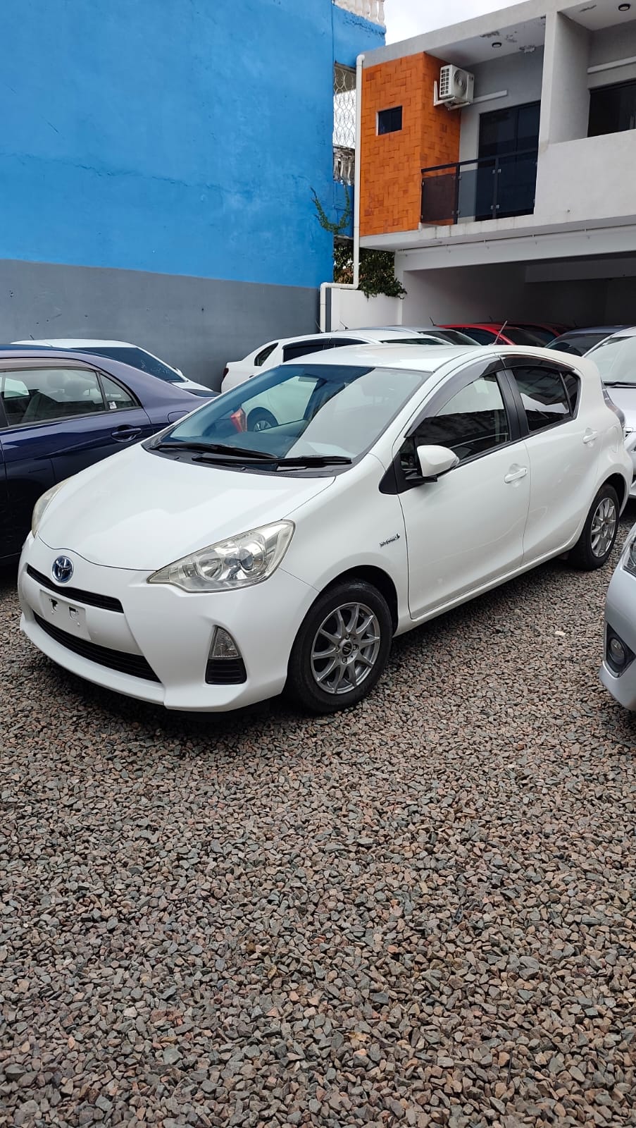 TOYOTA AQUA 2012 AUTOMÁTICO RECIÉN IMPORTADO MOTOR 1500 HÍBRIDO