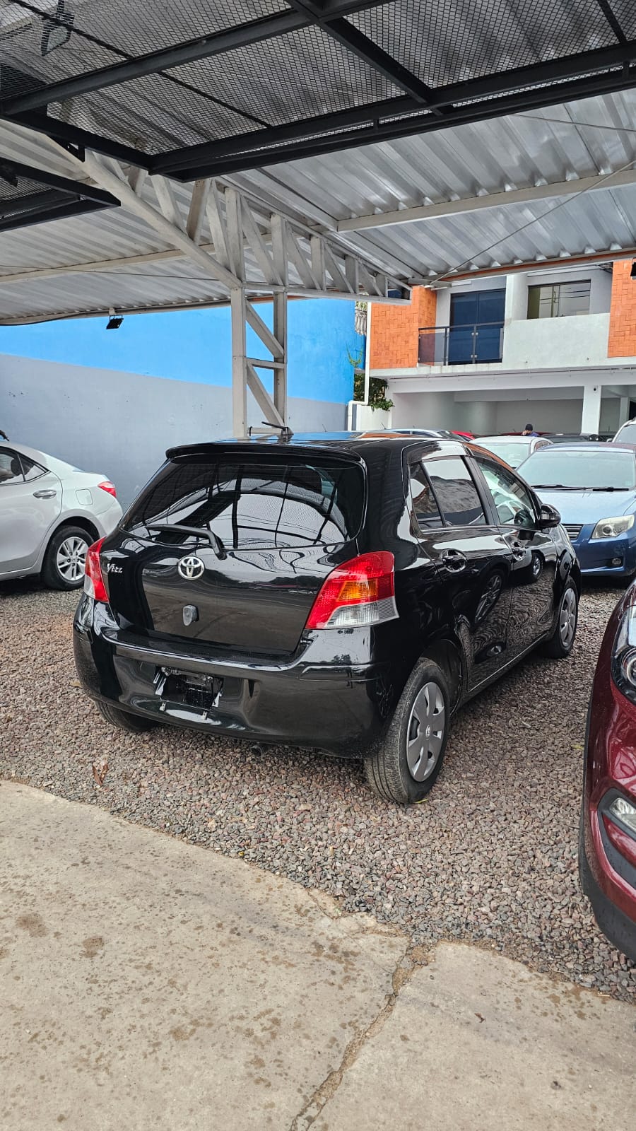 TOYOTA NEW VITZ 2007 RECIÉN IMPORTADO AUTOMÁTICO MOTOR 1300 NAFTERO