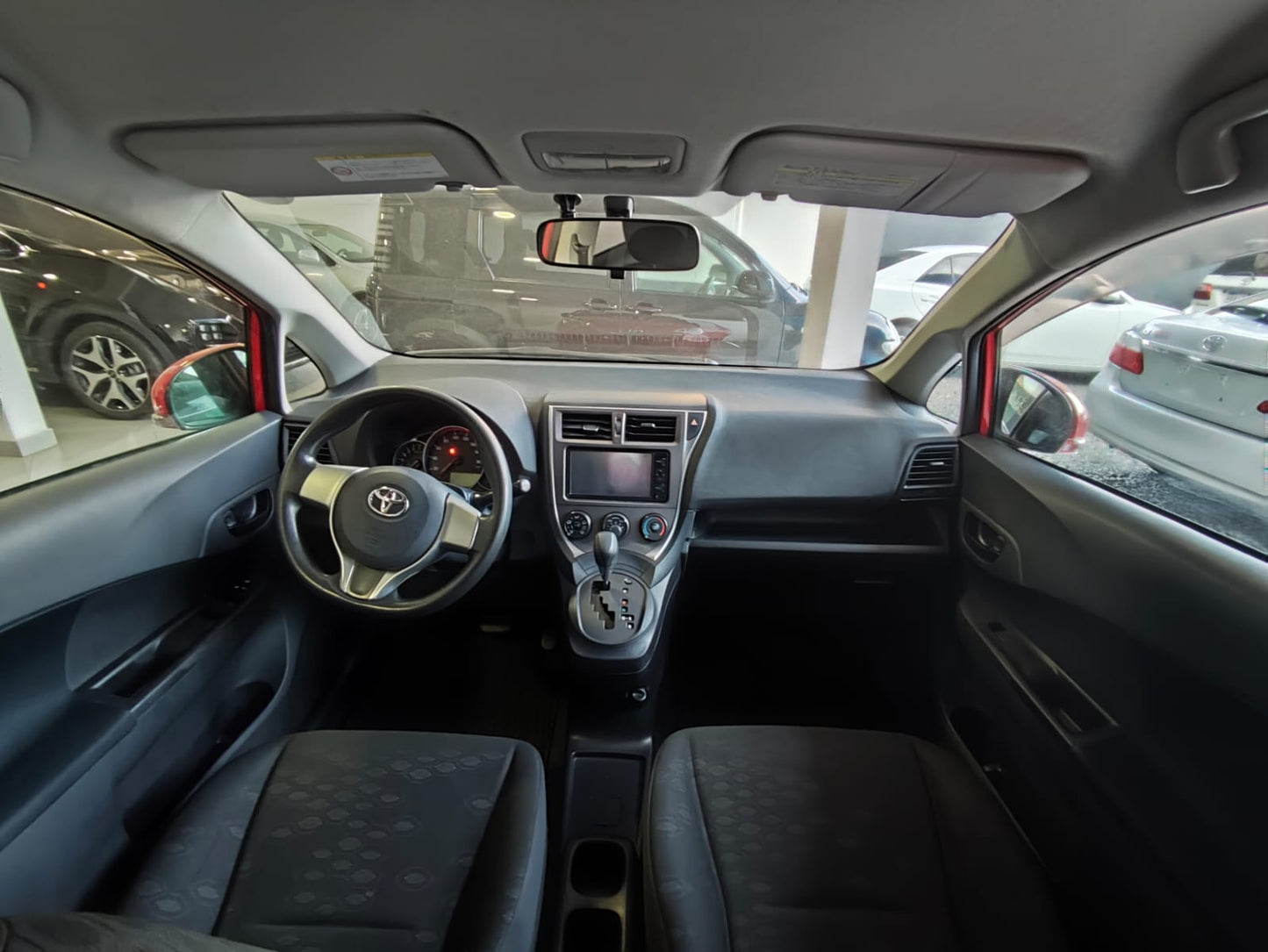 TOYOTA RACTIS 2011 RECIÉN IMPORTADO AUTOMÁTICO MOTOR 1300 NAFTERO