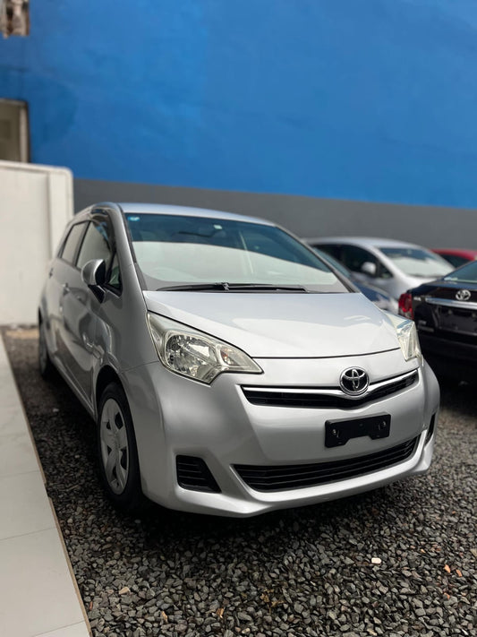 TOYOTA RACTIS 2011 RECIÉN IMPORTADO AUTOMÁTICO MOTOR 1500 NAFTERO