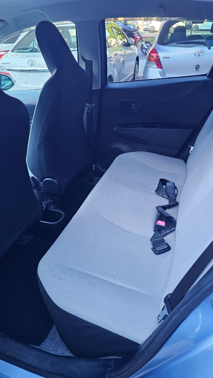 TOYOTA NEW VITZ 2011 AUTOMÁTICO RECIÉN IMPORTADO MOTOR 1300 NAFTERO