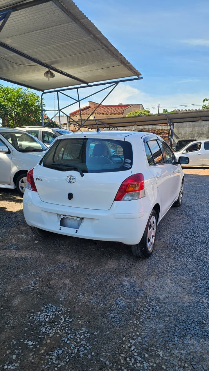 TOYOTA NEW VITZ 2008 RECIÉN IMPORTADO AUTOMÁTICO MOTOR 1500 NAFTERO