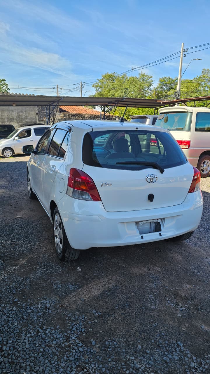 TOYOTA NEW VITZ 2008 RECIÉN IMPORTADO AUTOMÁTICO MOTOR 1500 NAFTERO