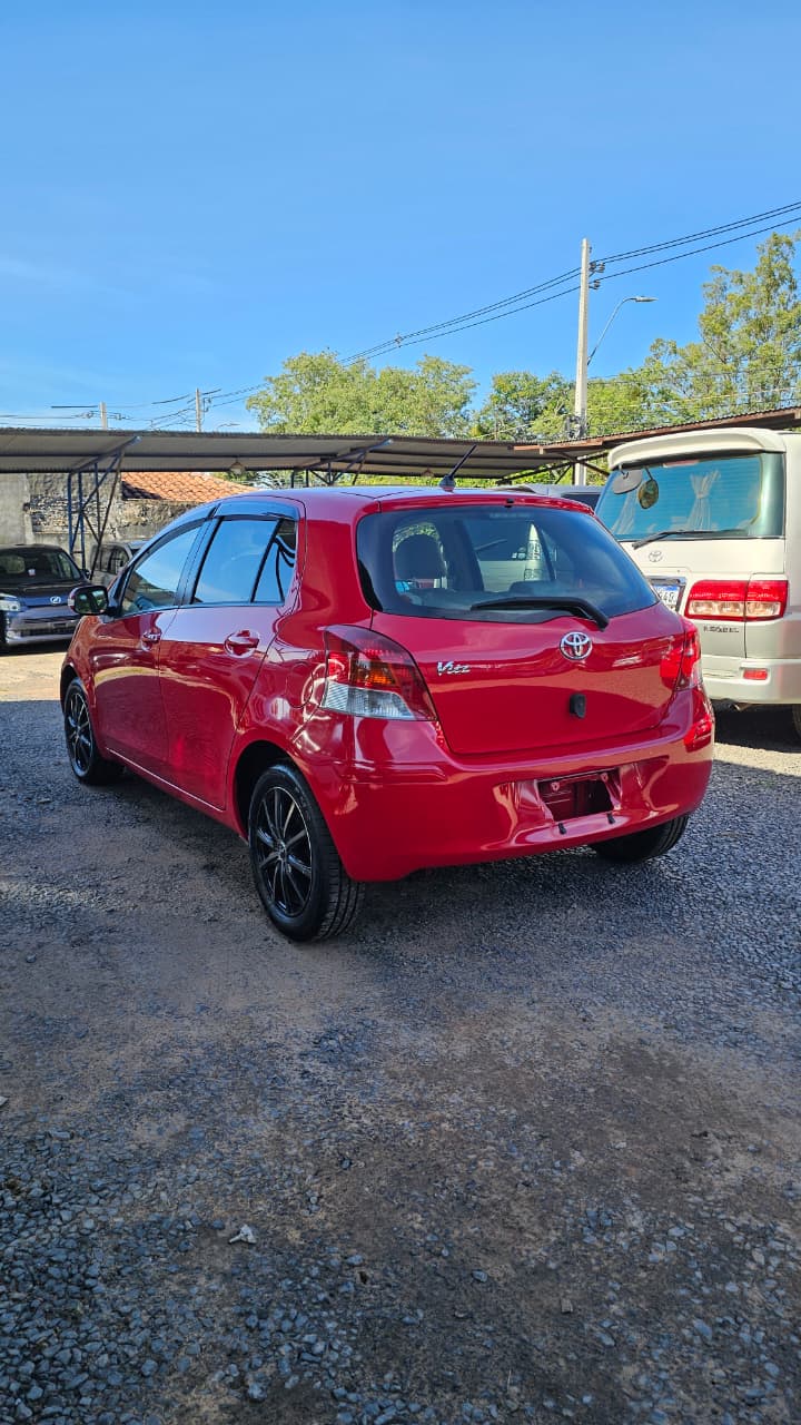 TOYOTA NEW VITZ 2008 RECIÉN IMPORTADO AUTOMÁTICO MOTOR 1300 NAFTERO