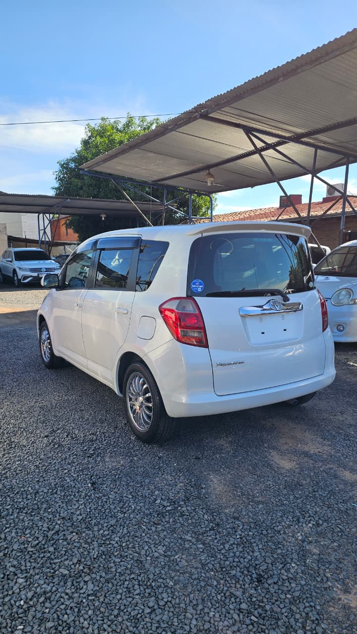 TOYOTA RACTIS 2008 RECIÉN IMPORTADO AUTOMÁTICO MOTOR 1300 NAFTERO
