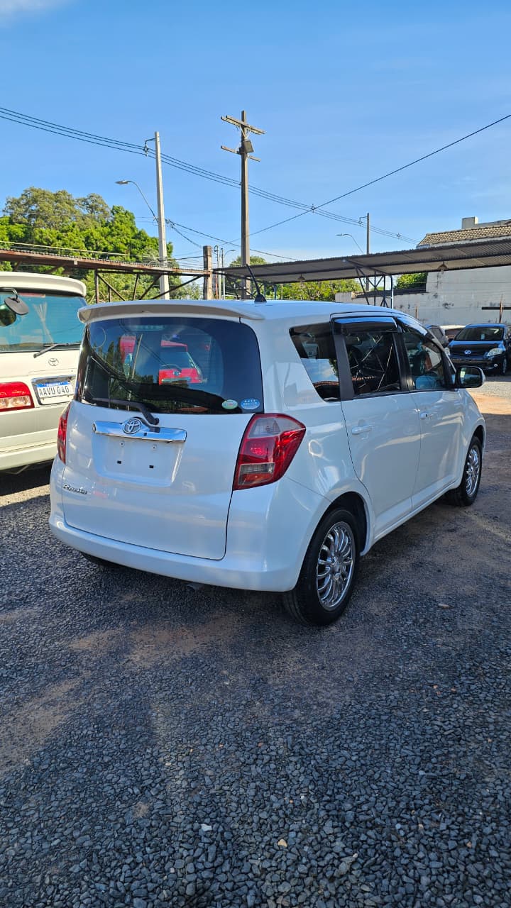 TOYOTA RACTIS 2008 RECIÉN IMPORTADO AUTOMÁTICO MOTOR 1300 NAFTERO