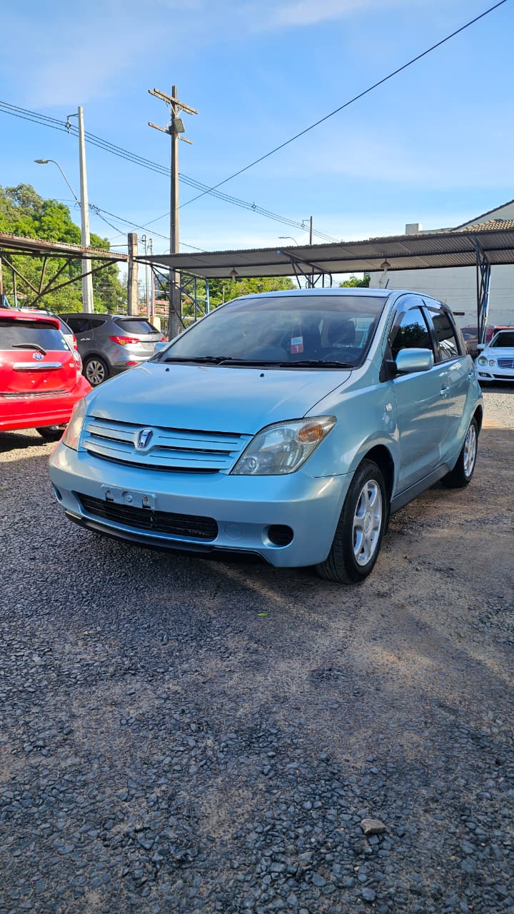 TOYOTA IST 2003 RECIÉN IMPORTADO AUTOMÁTICO MOTOR 1500 NAFTERO