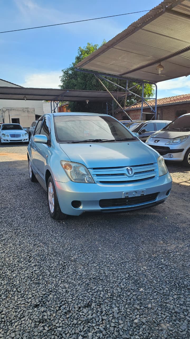 TOYOTA IST 2003 RECIÉN IMPORTADO AUTOMÁTICO MOTOR 1500 NAFTERO