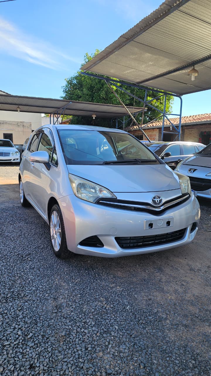 TOYOTA RACTIS 2011 RECIÉN IMPORTADO AUTOMÁTICO MOTOR 1500 NAFTERO
