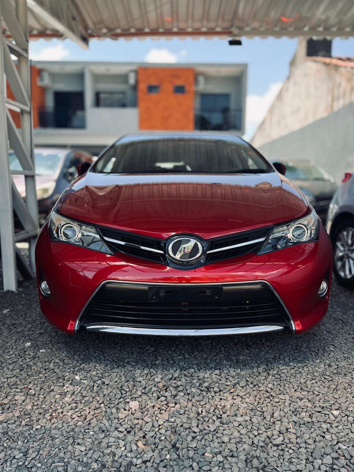 TOYOTA AURIS 2013 AUTOMÁTICO RECIÉN IMPORTADO MOTOR 1500 NAFTERO