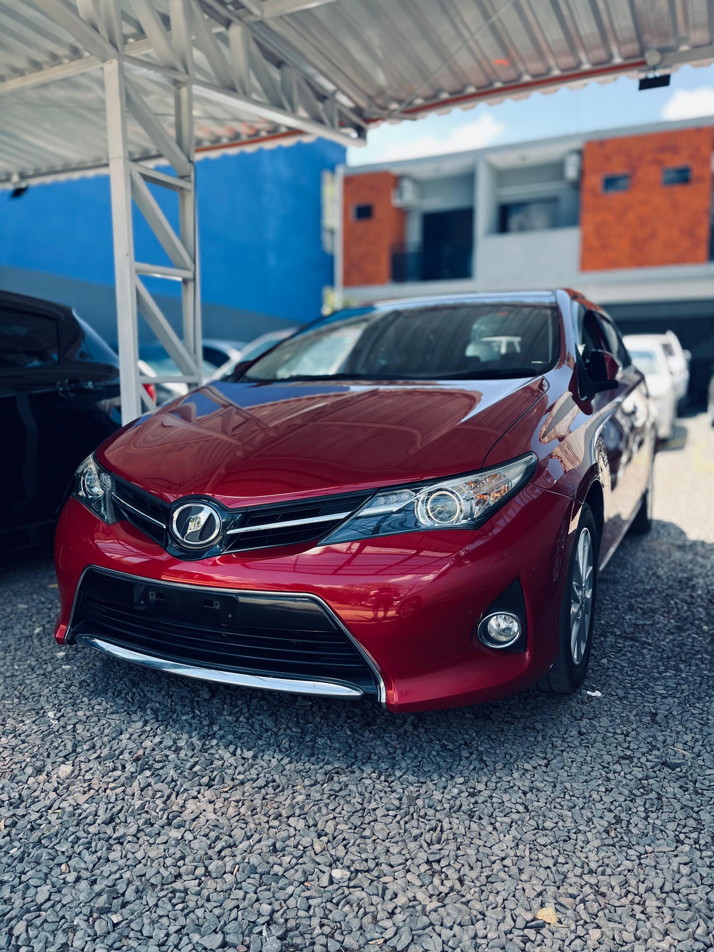 TOYOTA AURIS 2013 AUTOMÁTICO RECIÉN IMPORTADO MOTOR 1500 NAFTERO