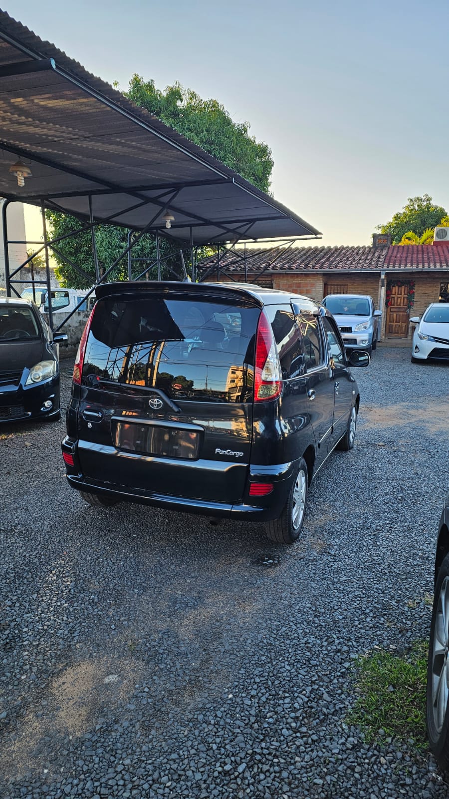 TOYOTA FUNCARGO 2003 AUTOMÁTICOC RECIÉN IMPORTADO MOTOR 1300 NAFTERO