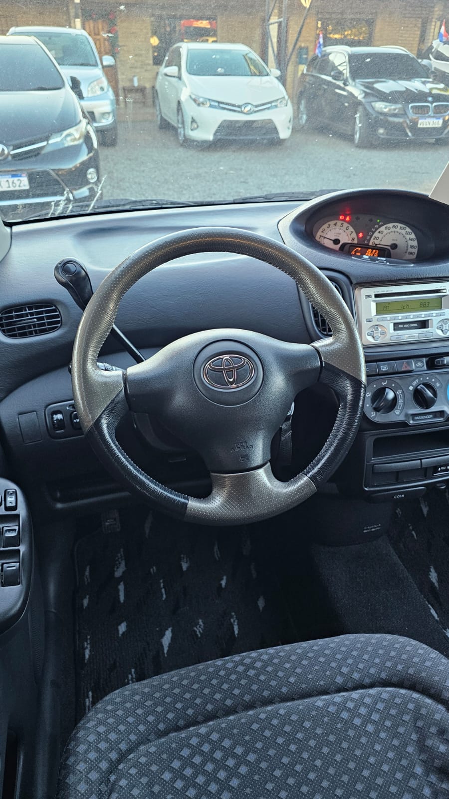 TOYOTA FUNCARGO 2003 AUTOMÁTICOC RECIÉN IMPORTADO MOTOR 1300 NAFTERO