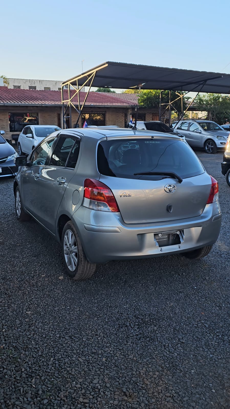 TOYOTA NEW VITZ 2007 RECIÉN IMPORTADO AUTOMÁTICO MOTOR 1300 NAFTERO