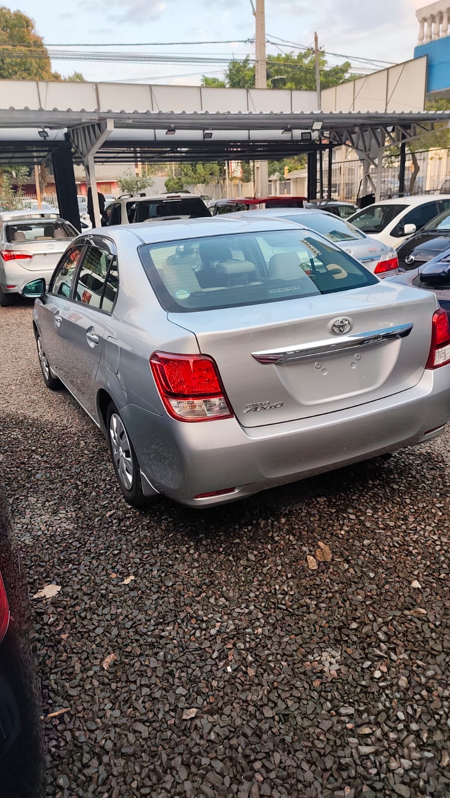 TOYOTA AXIO 2013 RECIÉN IMPORTADO MECÁNICO MOTOR 1500 NAFTERO