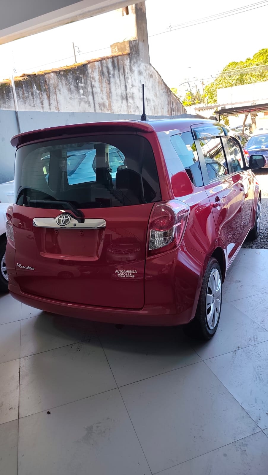 TOYOTA RACTIS 2009 RECIÉN IMPORTADO AUTOMÁTICO MOTOR 1500 NAFTERO