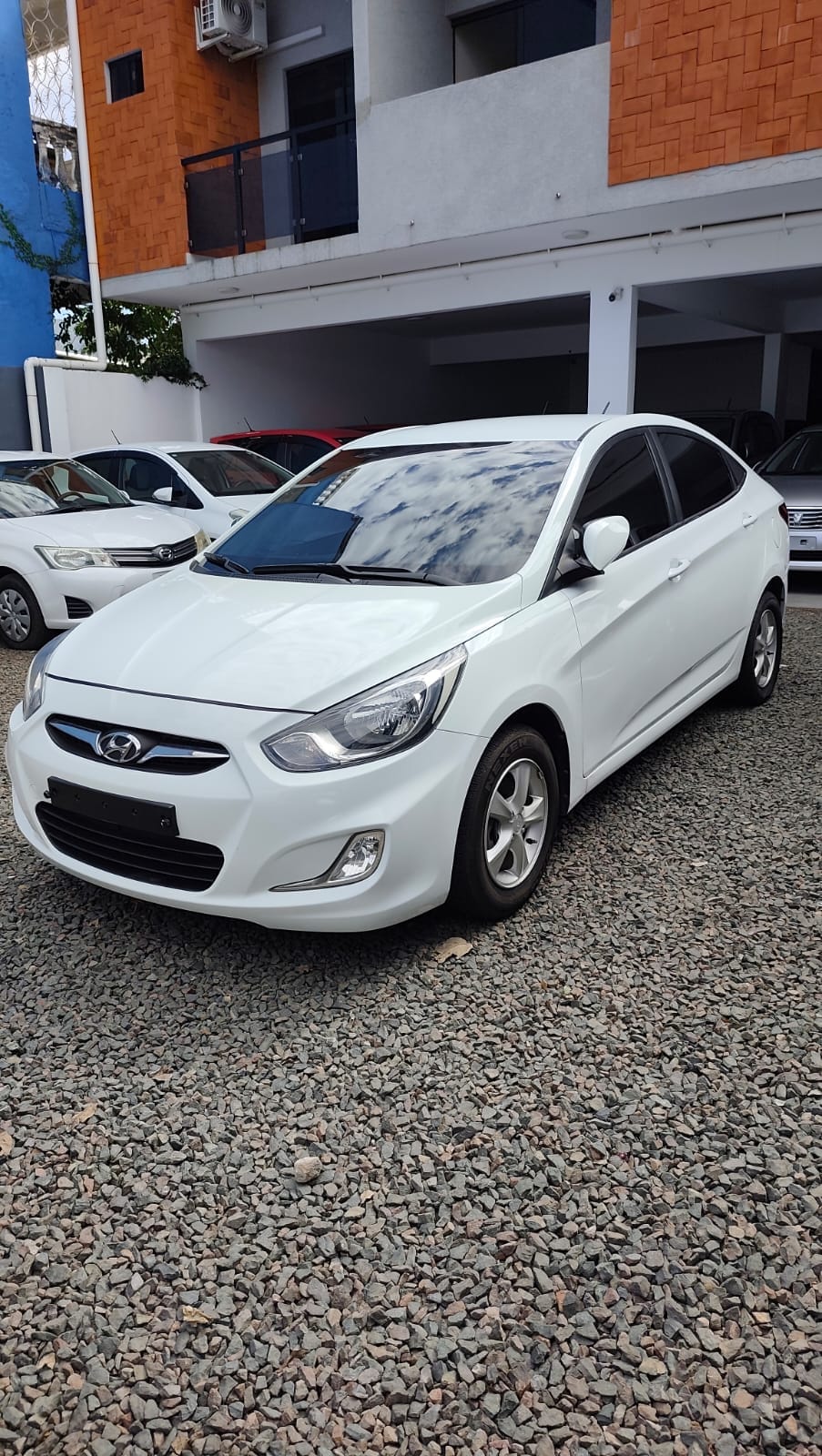 HYUNDAI ACCENT 2011 AUTOMÁTICO MOTOR 1400 NAFTERO