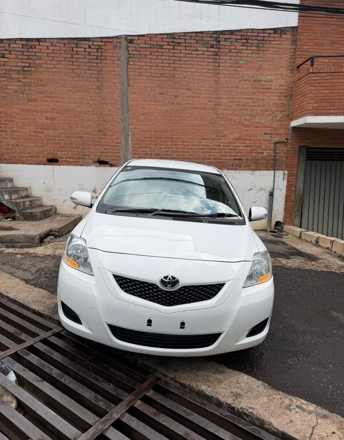 TOYOTA BELTA 2009 AUTOMÁTICO MOTOR 1300 NAFTERO