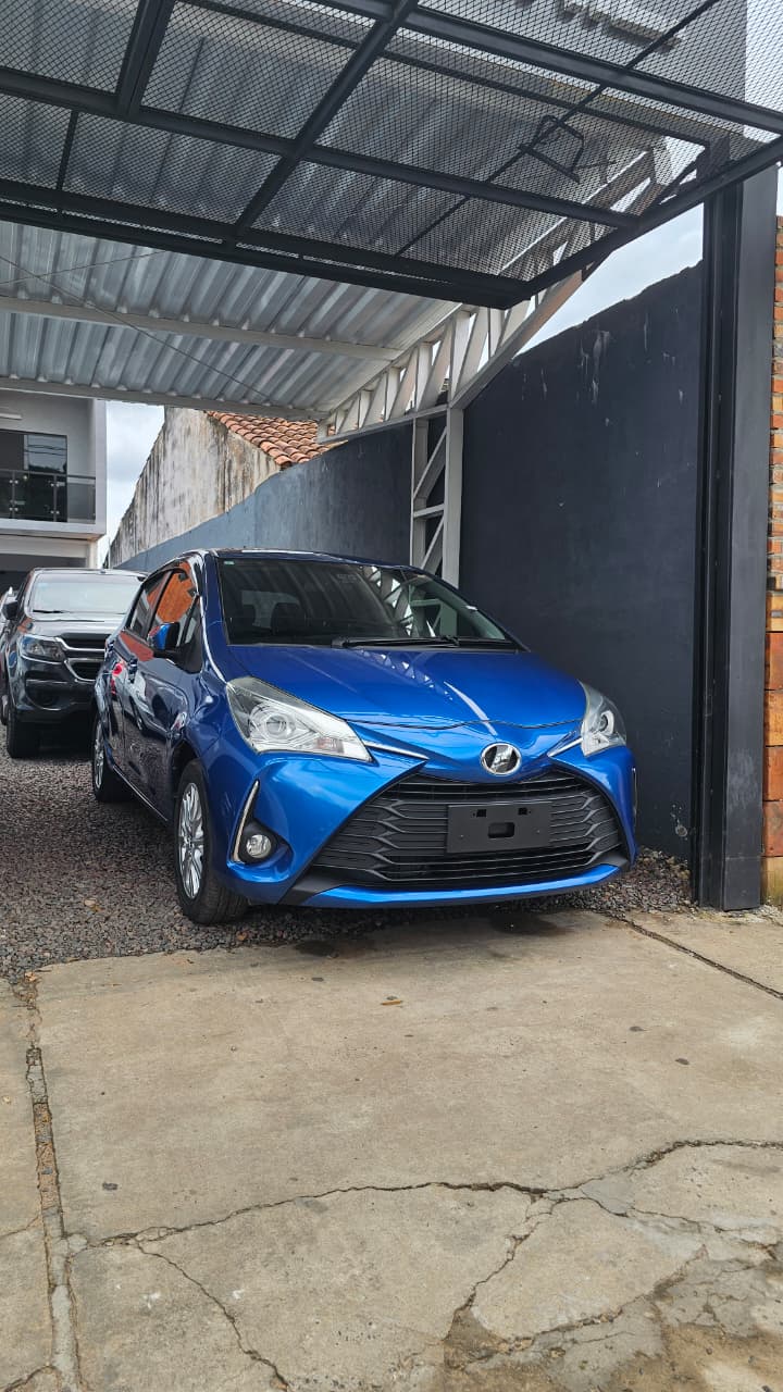 TOYOTA NEW VITZ 2017 RECIÉN IMPORTADO AUTOMÁTICO MOTOR 1300 NAFTERO