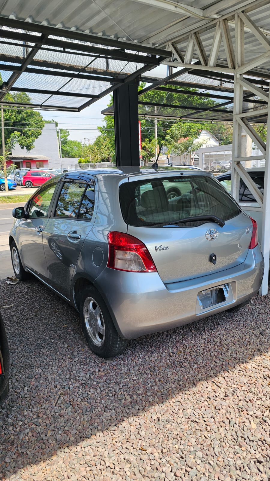 TOYOTA NEW VITZ 2007 AUTOMÁTICO RECIÉN IMPORTADO MOTOR 1300 NAFTERO