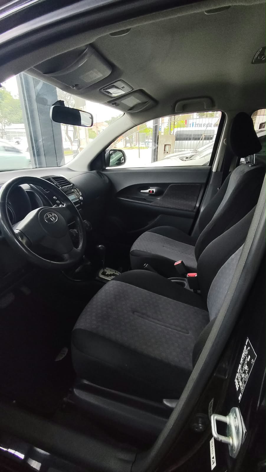 TOYOTA NEW IST 2007 RECIÉN IMPORTADO AUTOMÁTICO MOTOR 1800 NAFTERO