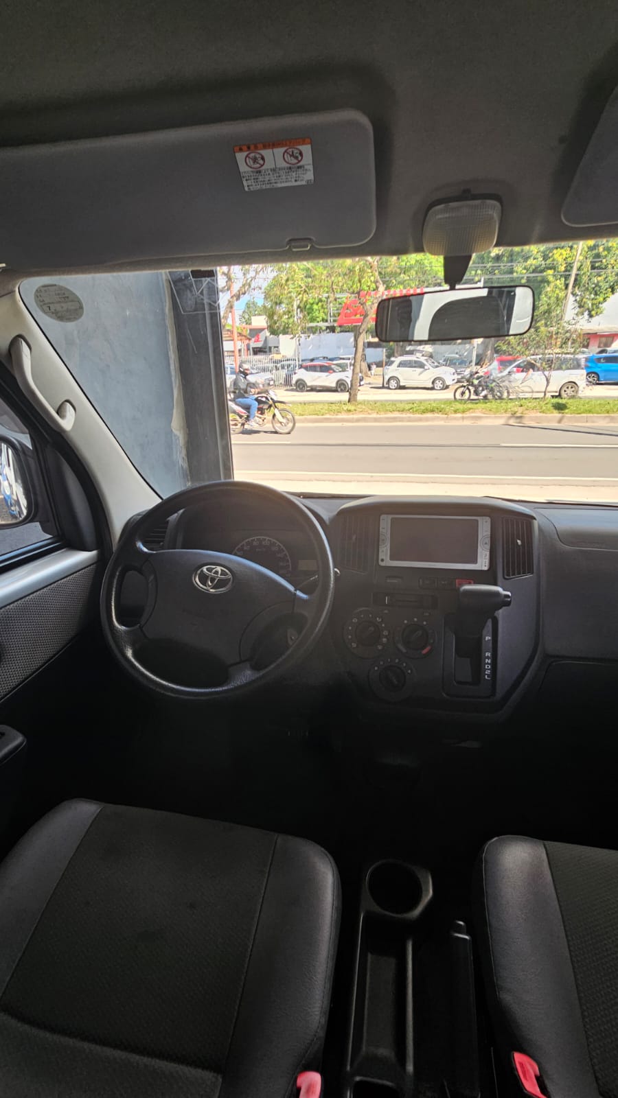 TOYOTA TOWN ACE 2012 AUTOMÁTICO RECIÉN IMPORTADO MOTOR 1500 NAFTERO