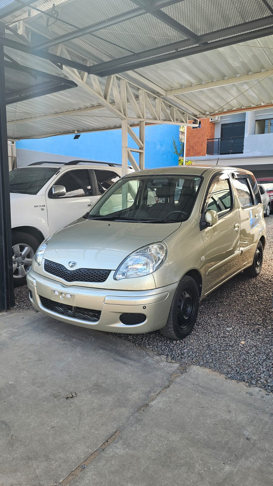 TOYOTA FUNCARGO 2002 AUTOMÁTICO RECIÉN IMPORTADO MOTOR 1300 NAFTERO