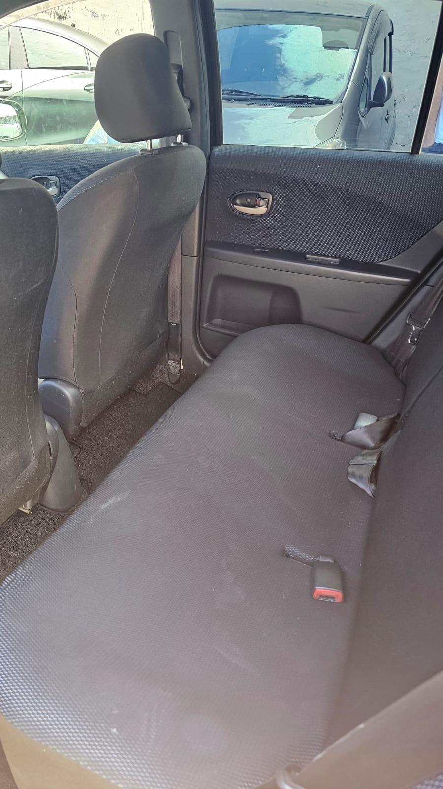 TOYOTA NEW VITZ 2010 RS AUTOMÁTICO RECIÉN IMPORTADO MOTOR 1300 NAFTERO
