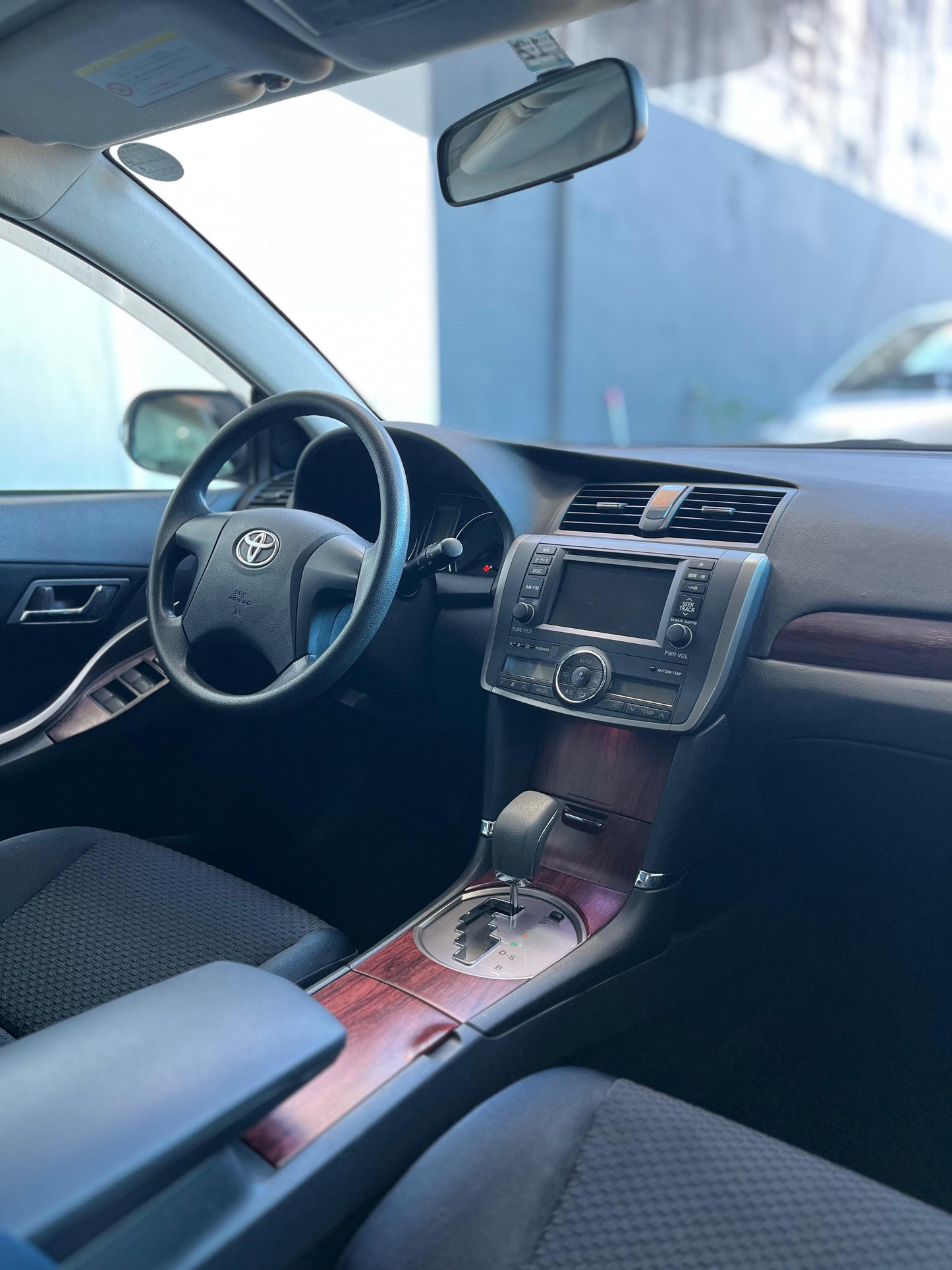 TOYOTA PREMIO 2009 RECIÉN IMPORTADO AUTOMÁTICO MOTOR 1500 NAFTERO