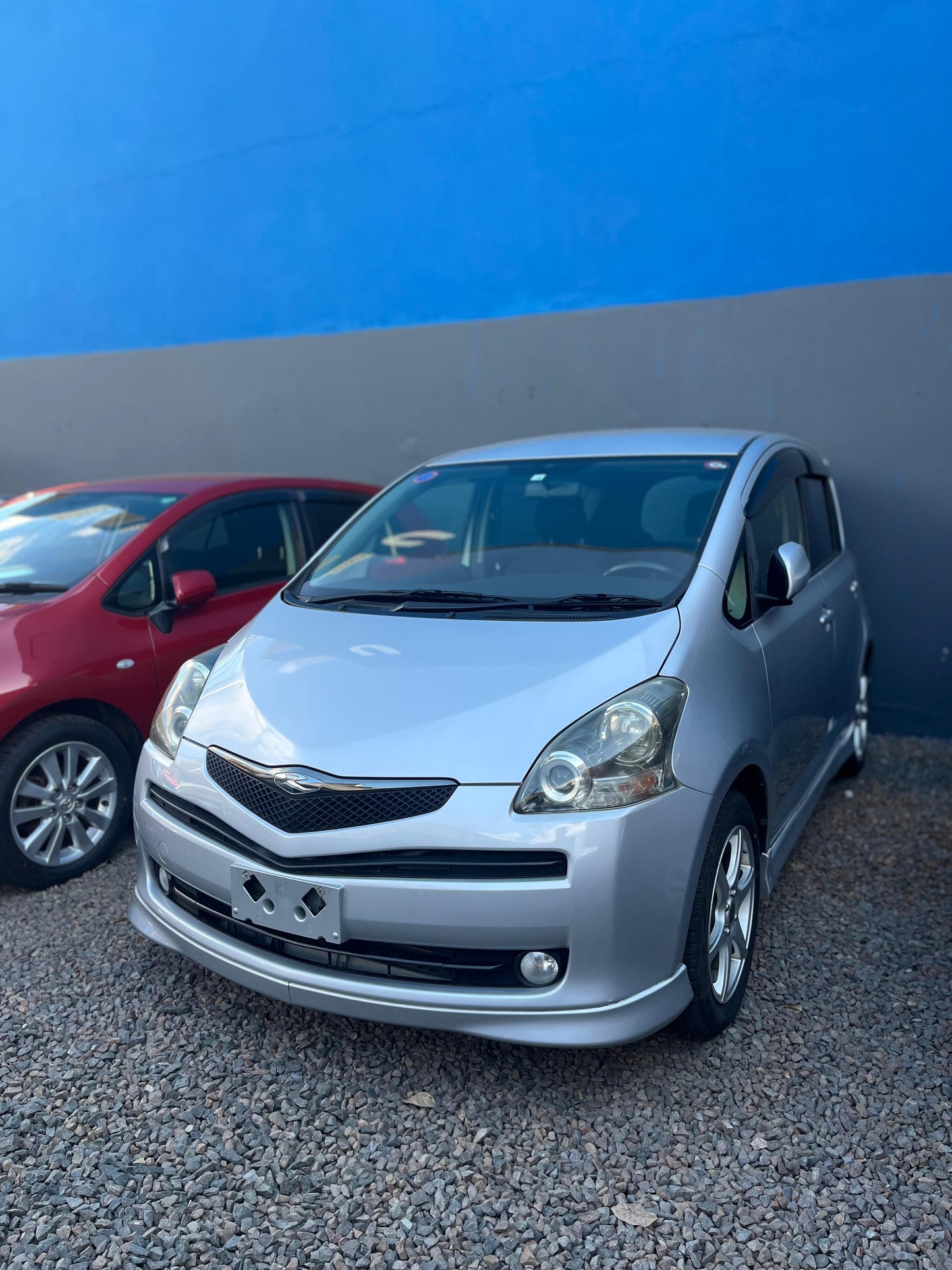 TOYOTA RACTIS 2008 RECIÉN IMPORTADO COLOR GRIS AUTOMÁTICO MOTOR 1500 NAFTERO