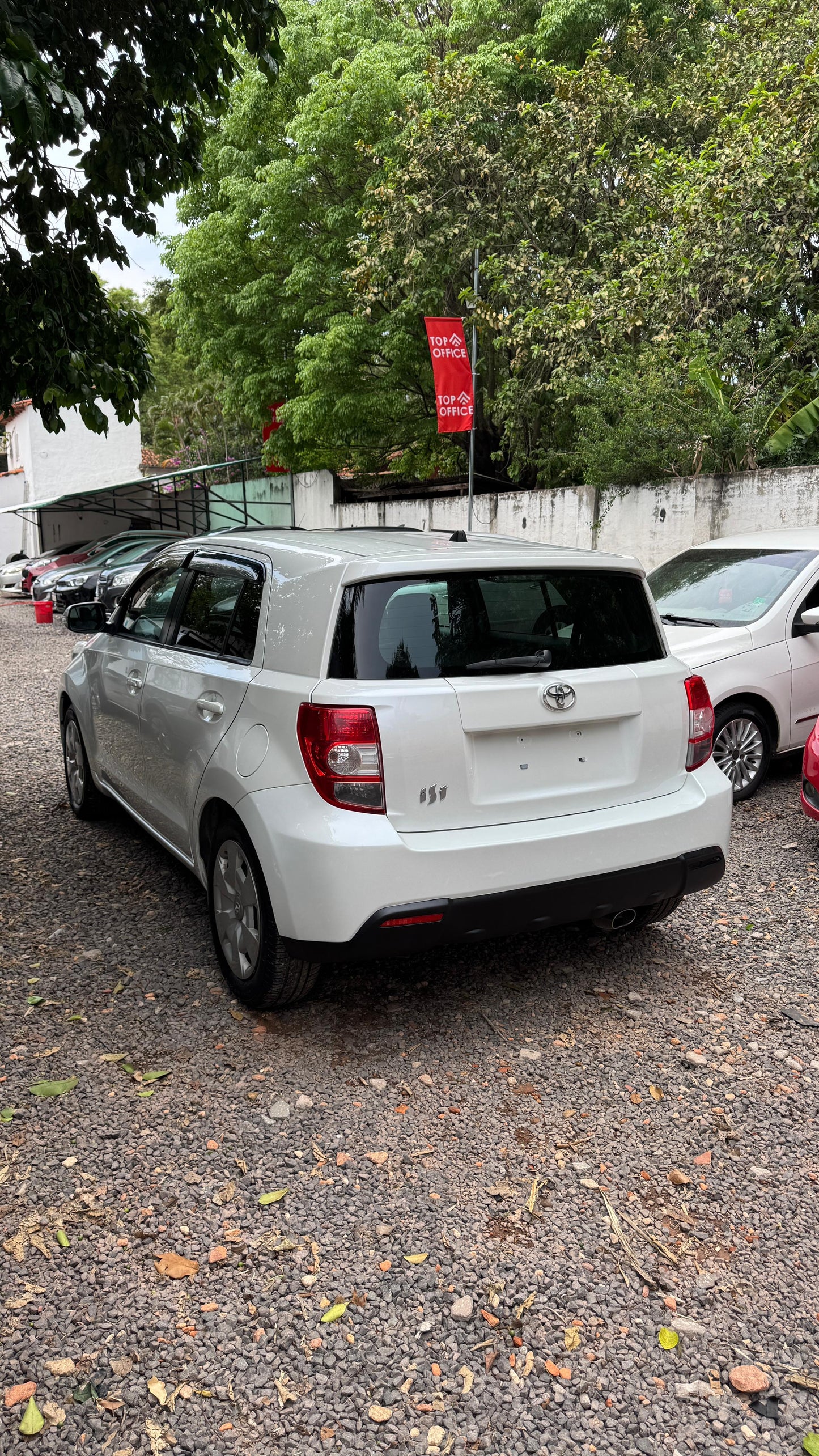 TOYOTA NEW IST 2008 RECIÉN IMPORTADO AUTOMÁTICO MOTOR 1500 NAFTERO