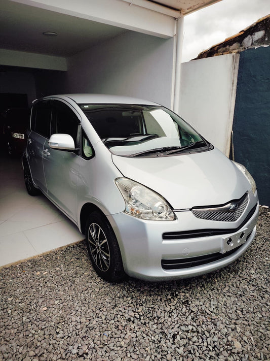 TOYOTA RACTIS 2008 RECIÉN IMPORTADO AUTOMÁTICO MOTOR 1500 NAFTERO